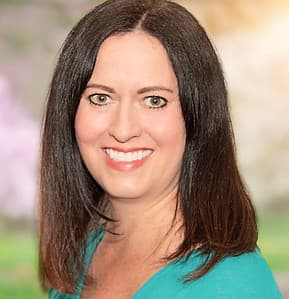 Sara S - Licensed Massage Therapist in Greenacres, FL